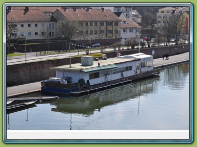 Mainufer - Flo&szlig;hafen