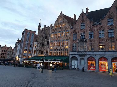 Markt, Br&uuml;gge
